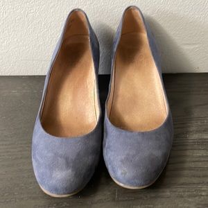 Women’s Naturalizer short heel size 7.5